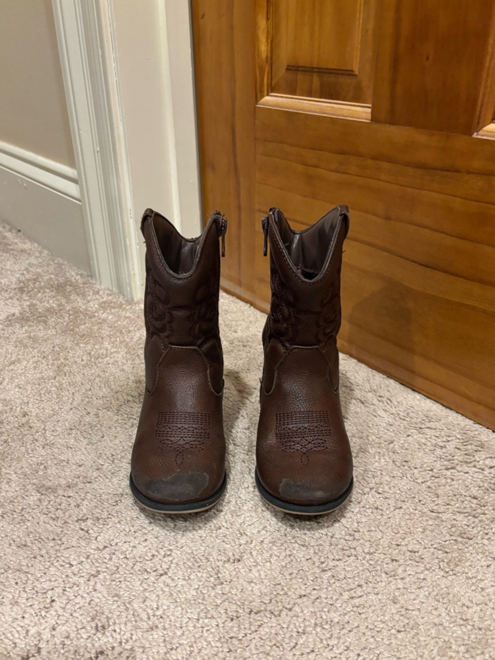 Girls Cat & Jack Brown Zip-Up Cowboy Boots (Size: 9)